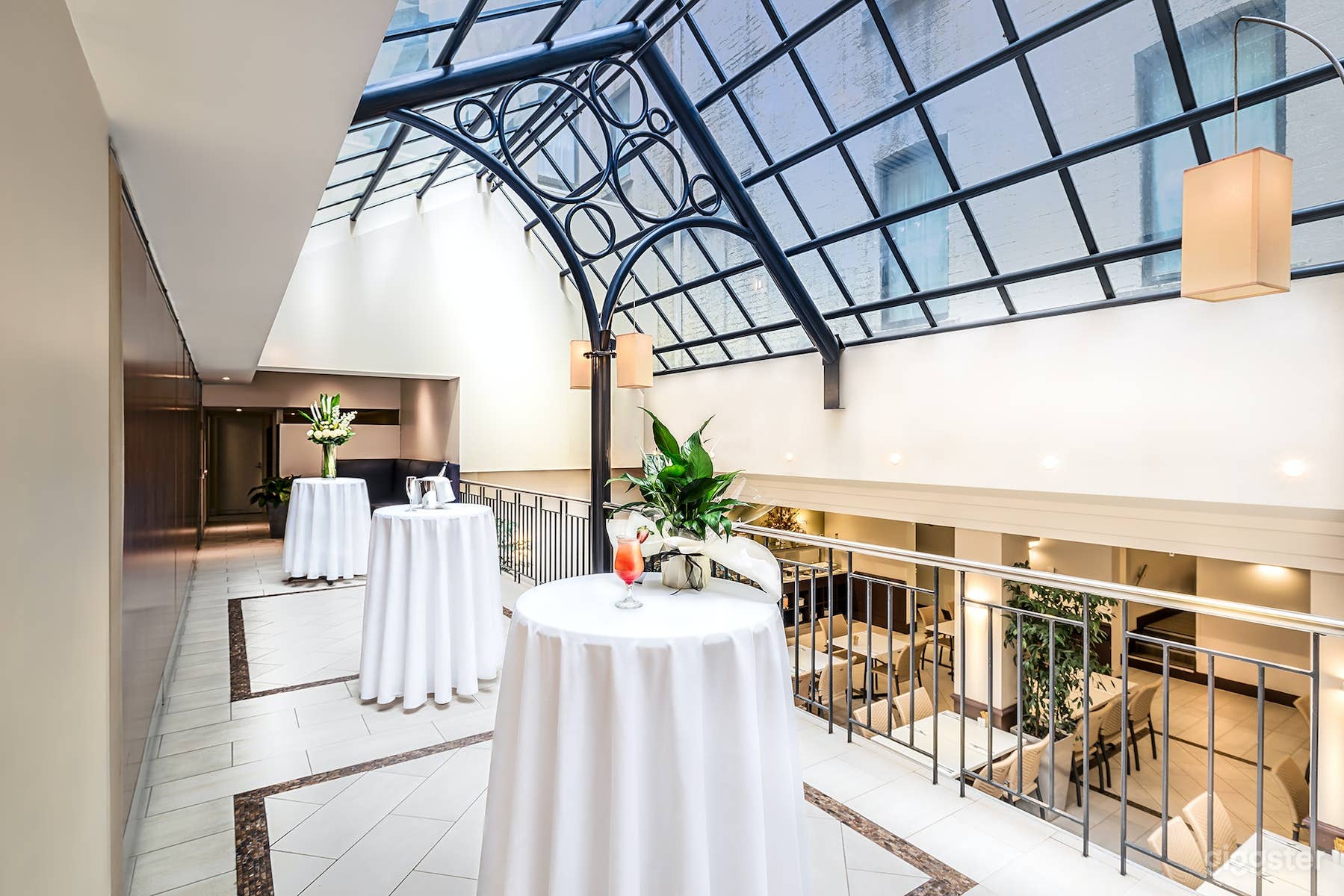 The Garden Room Terrace Photo 1