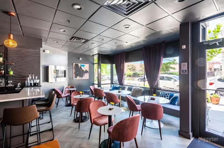  Wine and Cocktail Bar with Classy Interior 