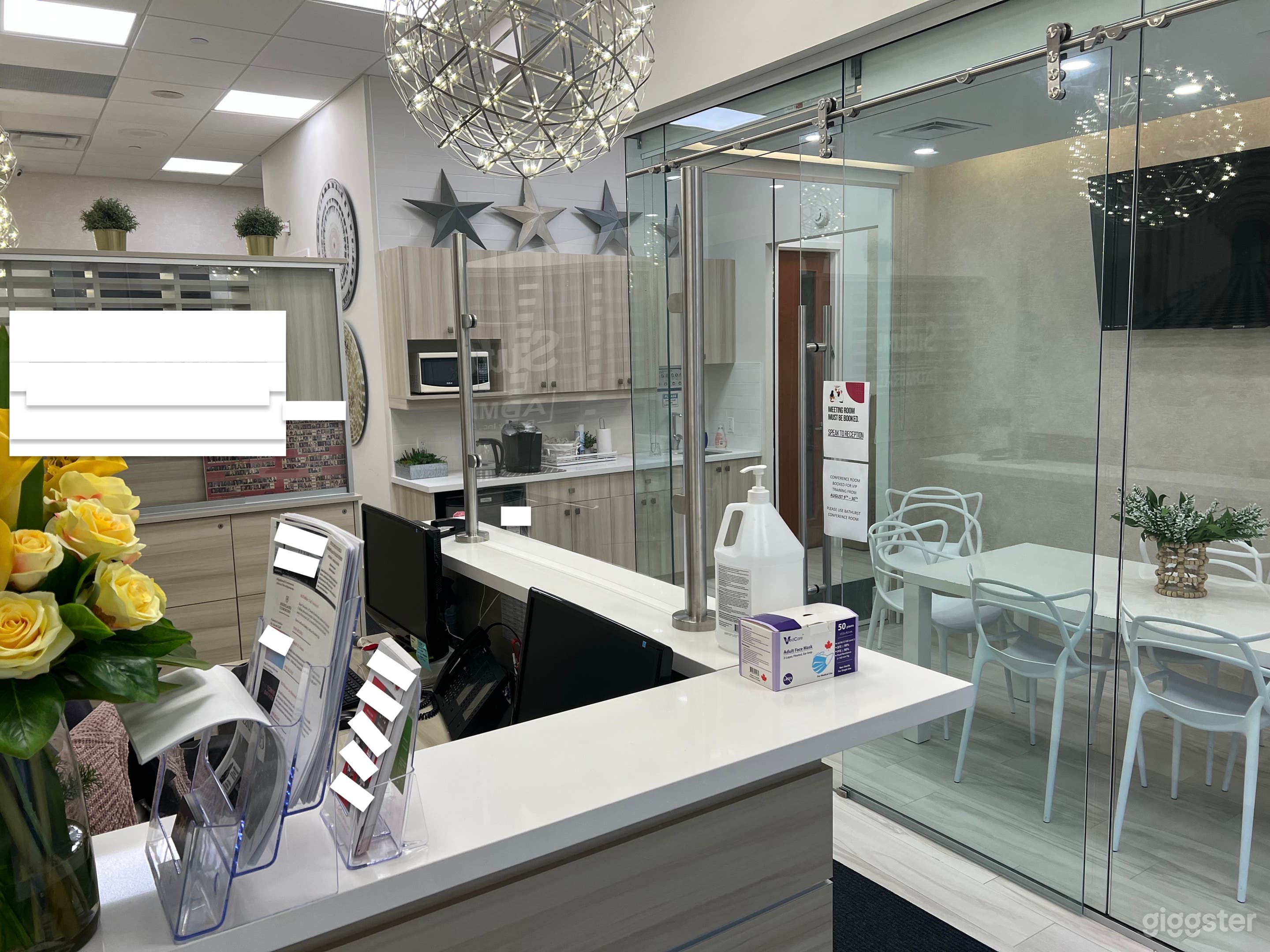 Reception Area And Office Space Photo 1