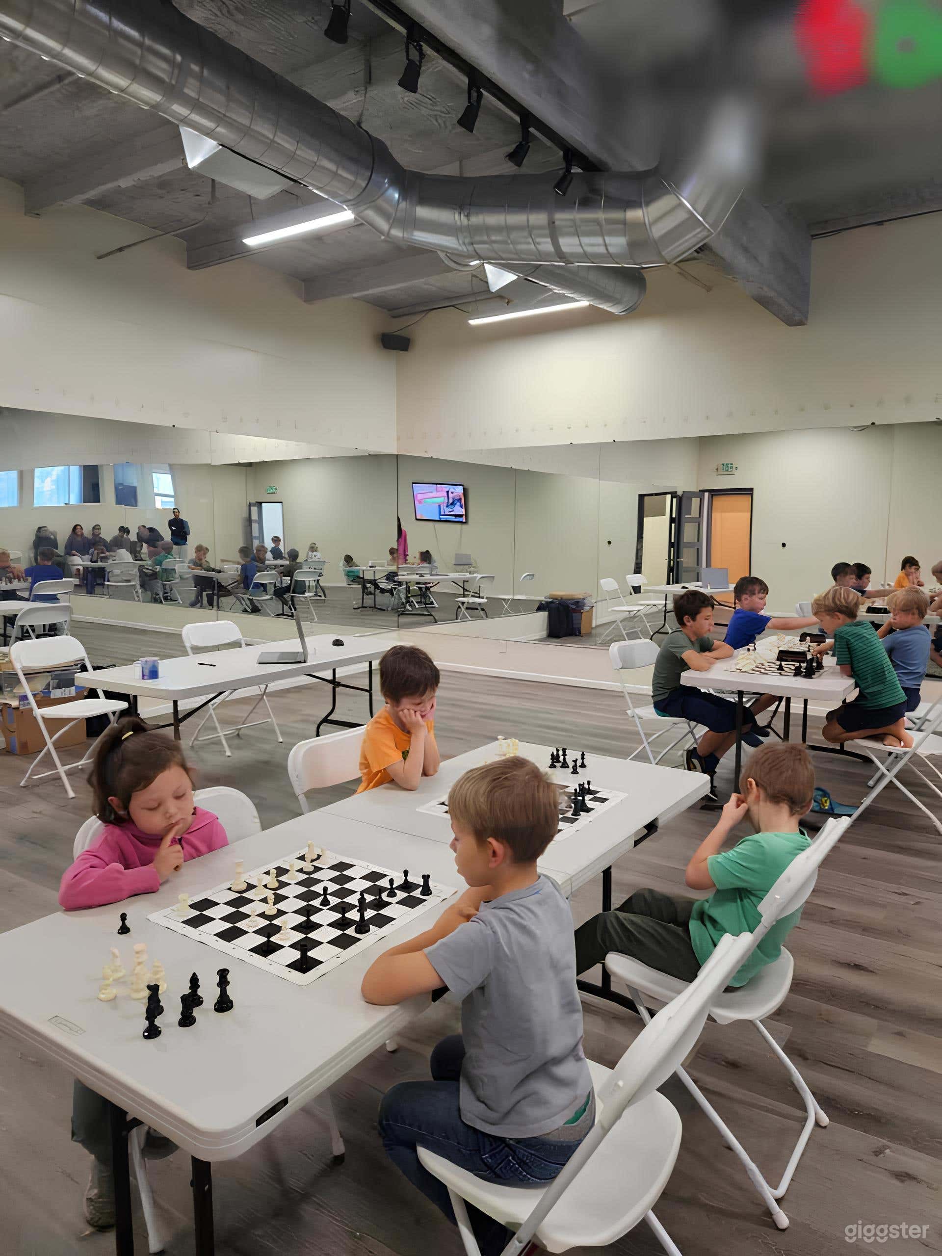 Large Event Space for 100 People Photo 4