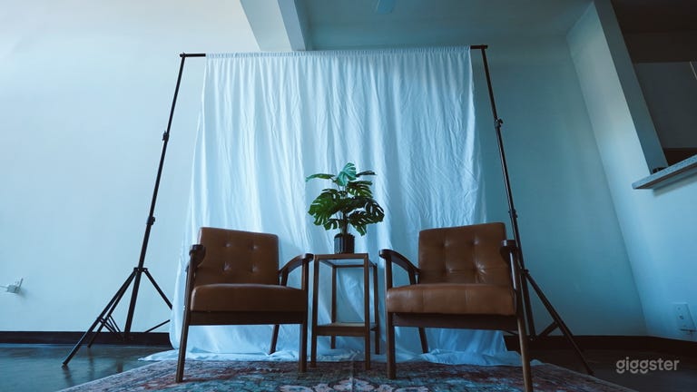  Rustic Photography Loft Studio in Grant Park Area 