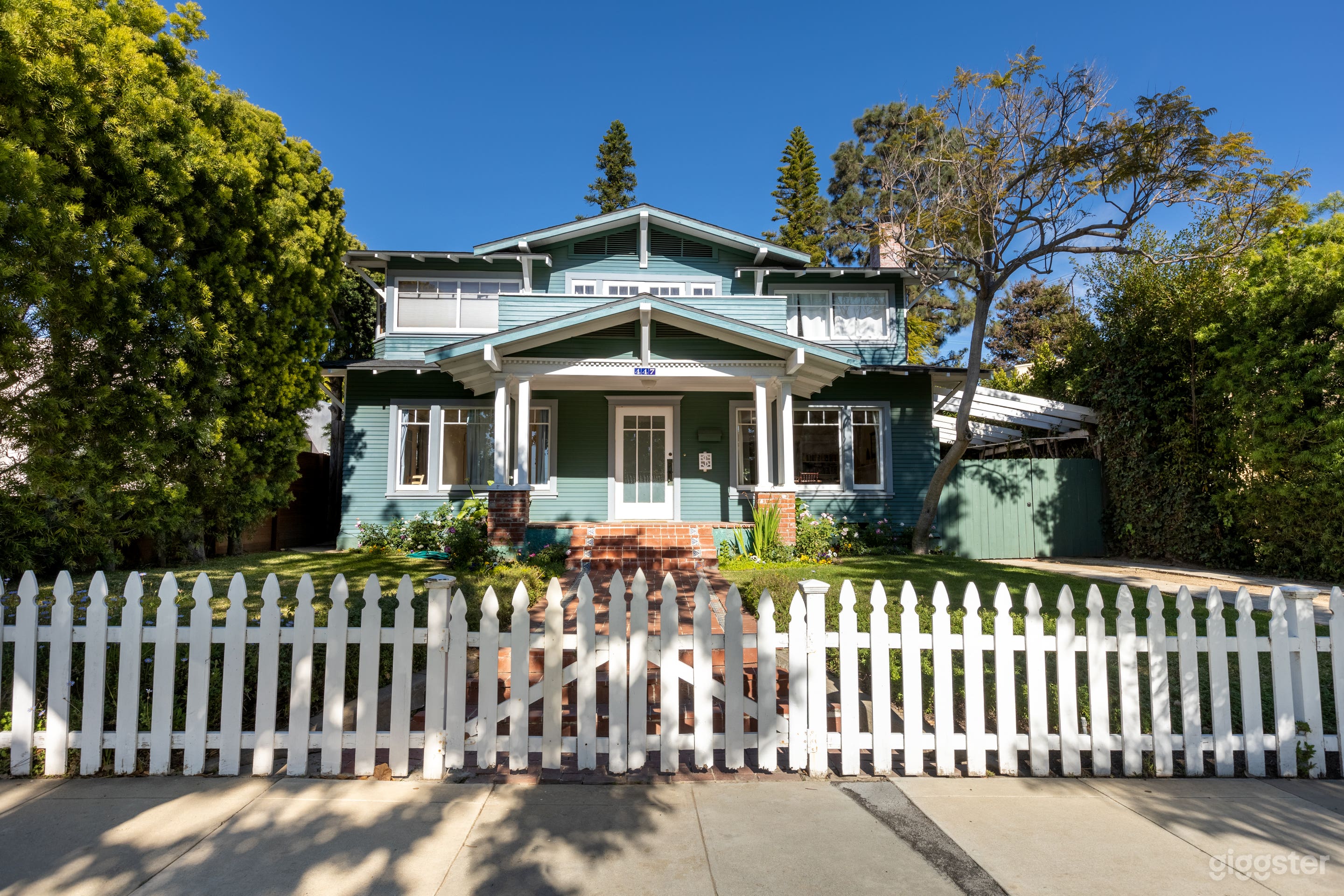 Vintage California Craftsman Photo 1