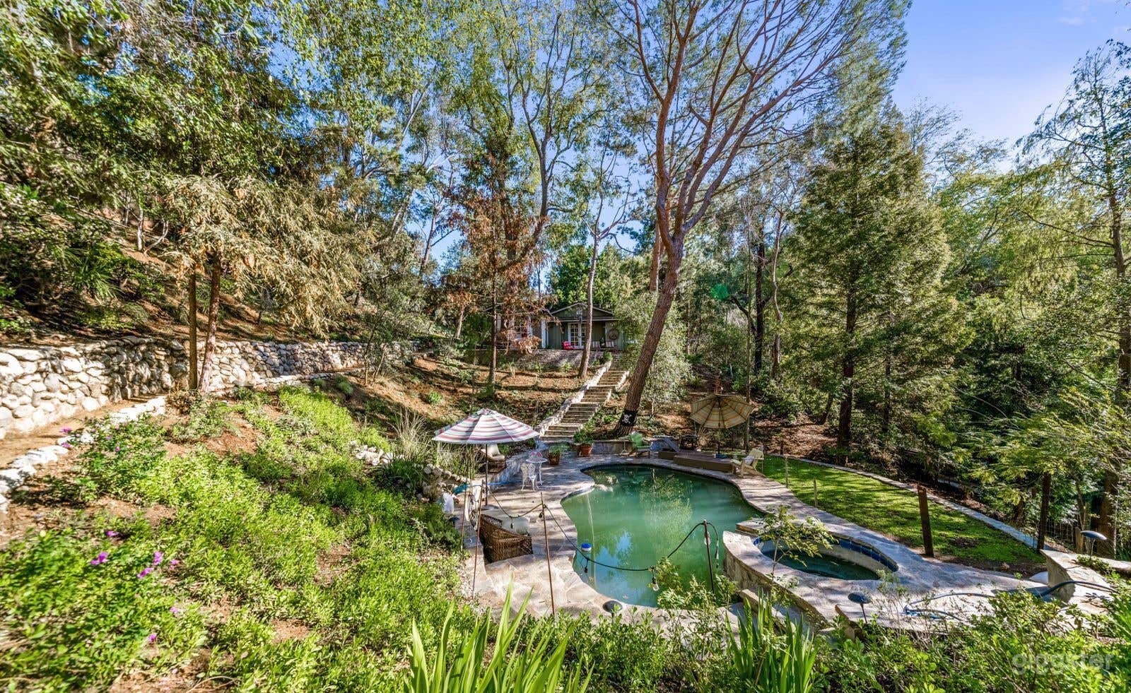 RUSTIC CABIN OASIS IN LA'S MULHOLLAND DRIVE/POOL Photo 1