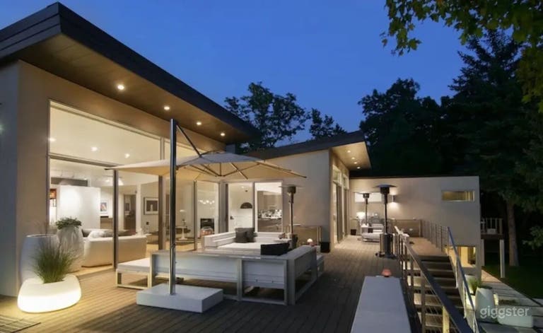  Secluded Canyon Backyard Retreat 