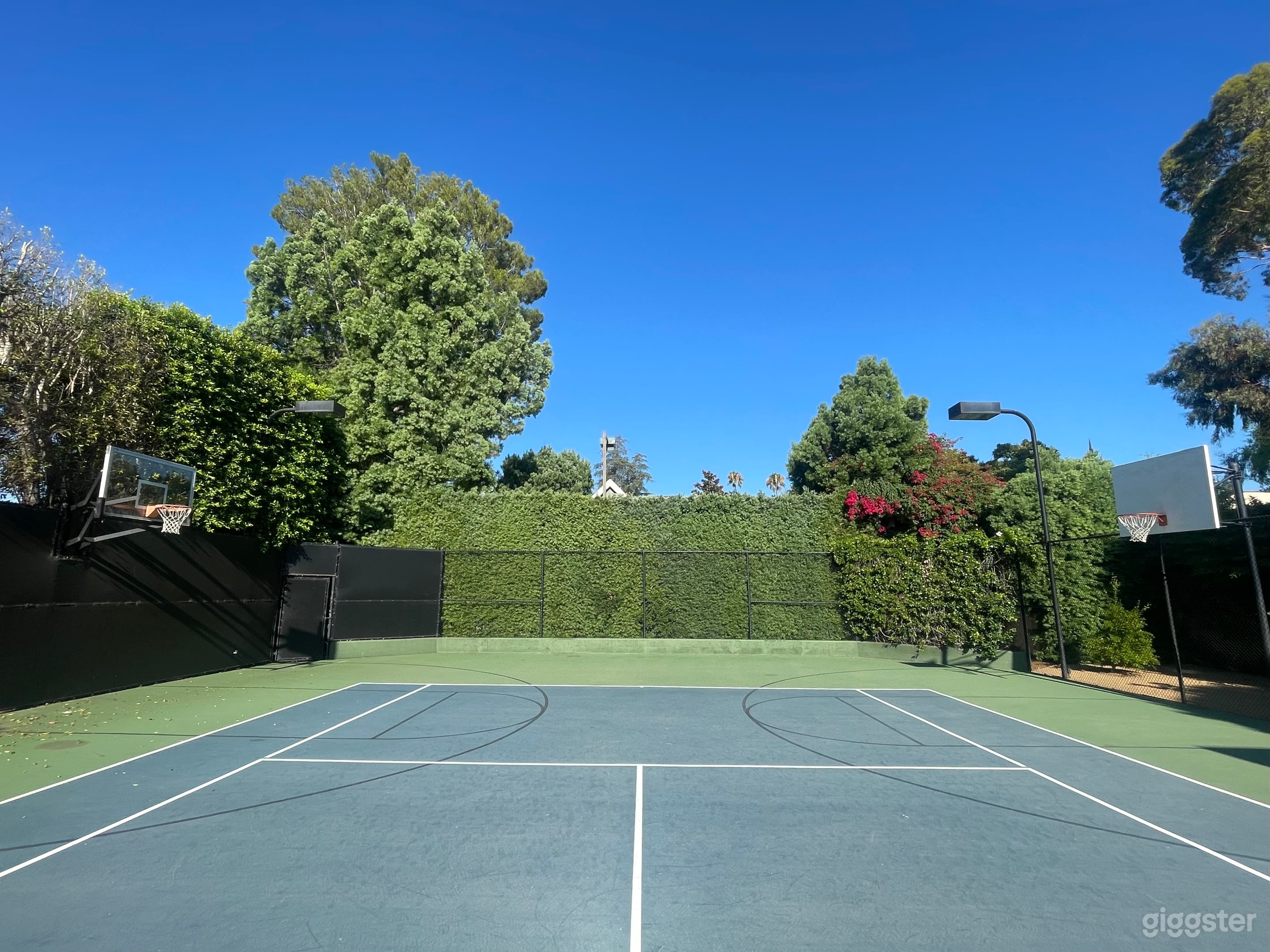 Idyllic Private Tennis Court and Pavillion Photo 2
