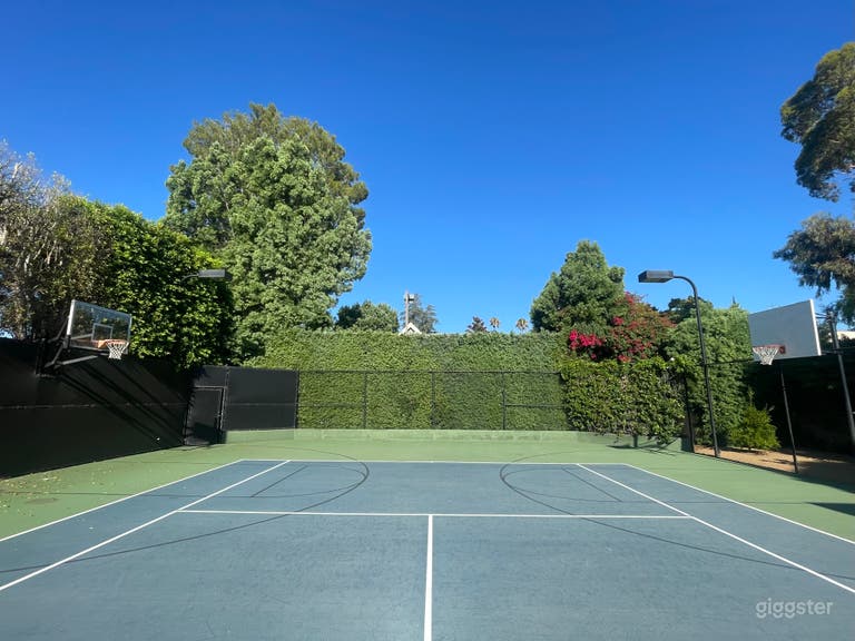  Idyllic Private Tennis Court and Pavillion 