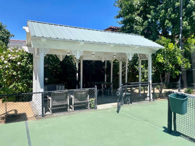  Idyllic Private Tennis Court and Pavillion 