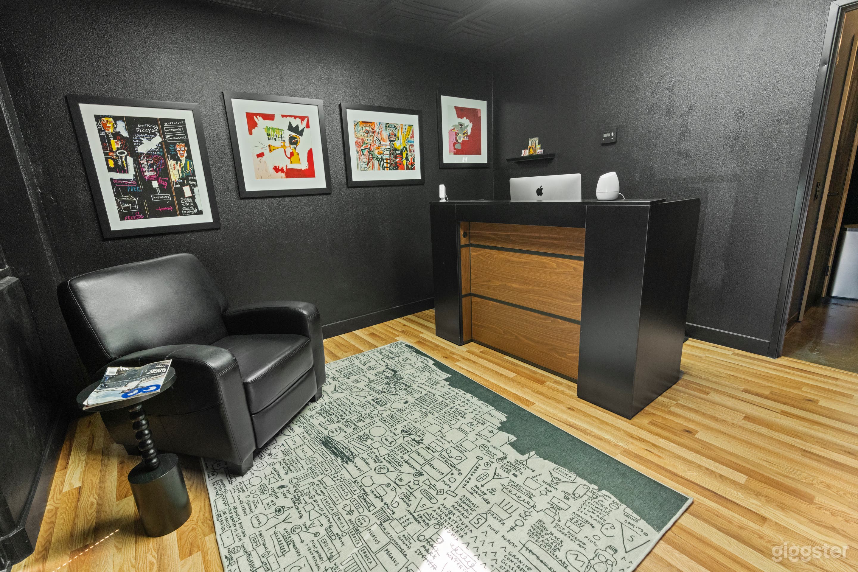 Corona's Creative Space Photo 2