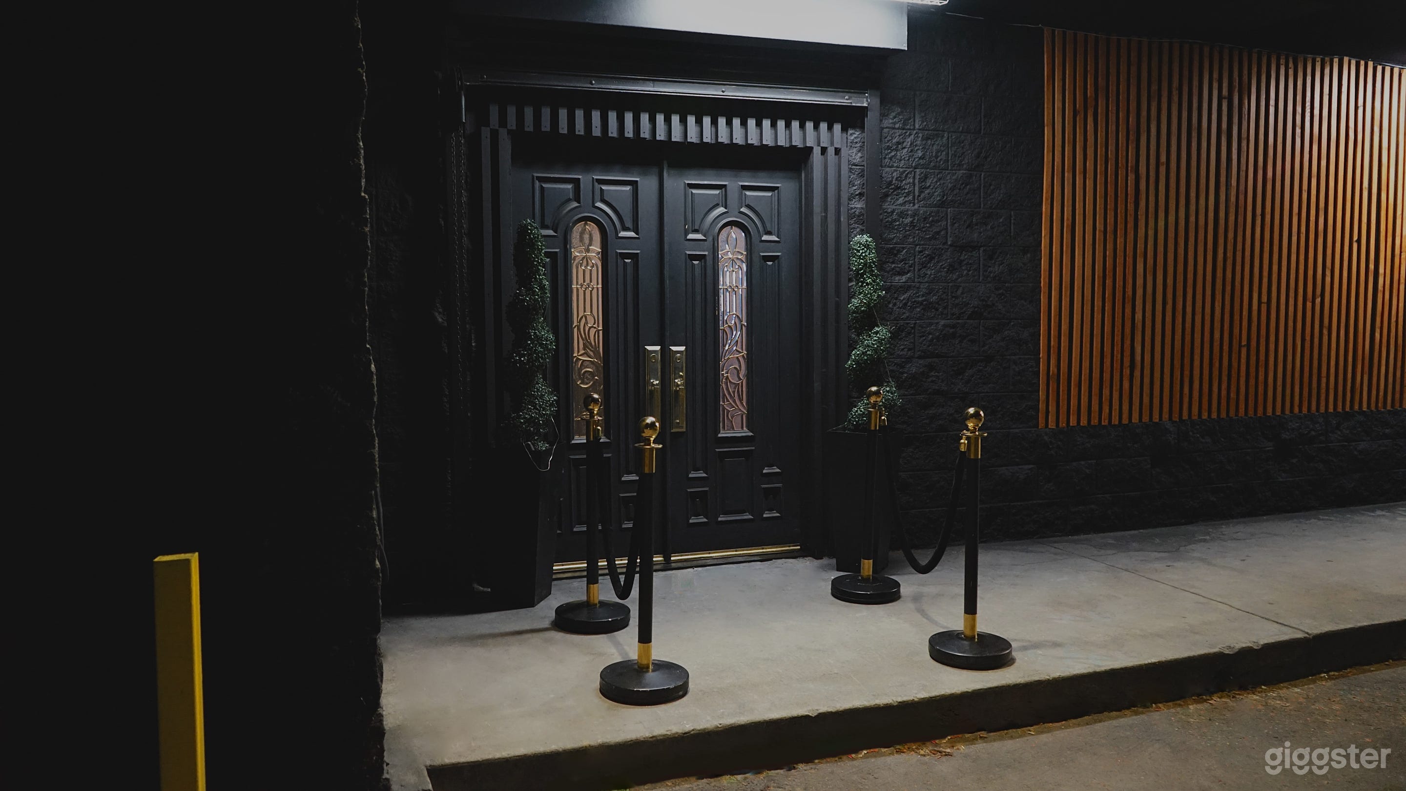 Photography Studio Lounge Photo 2