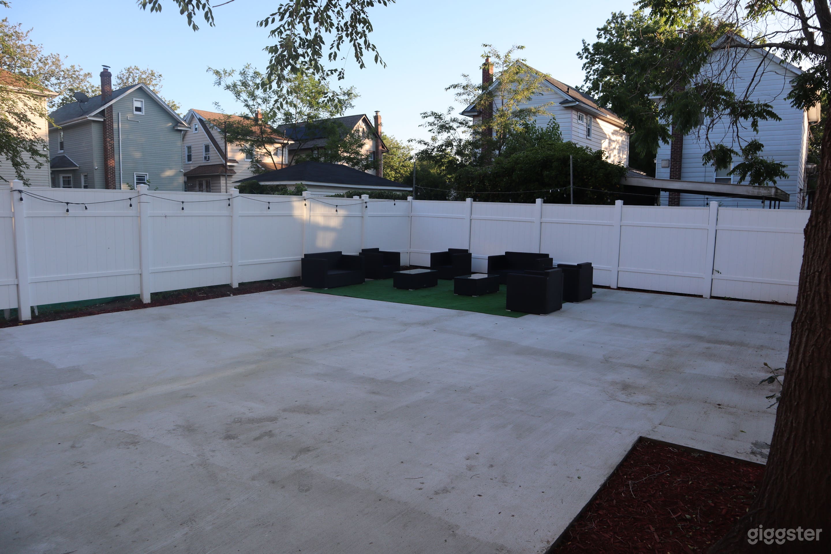 Large Backyard Outdoor Space Photo 3