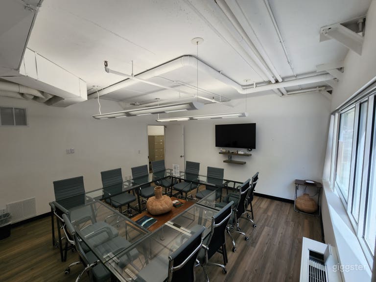  152-C Conference Room in Harlem 