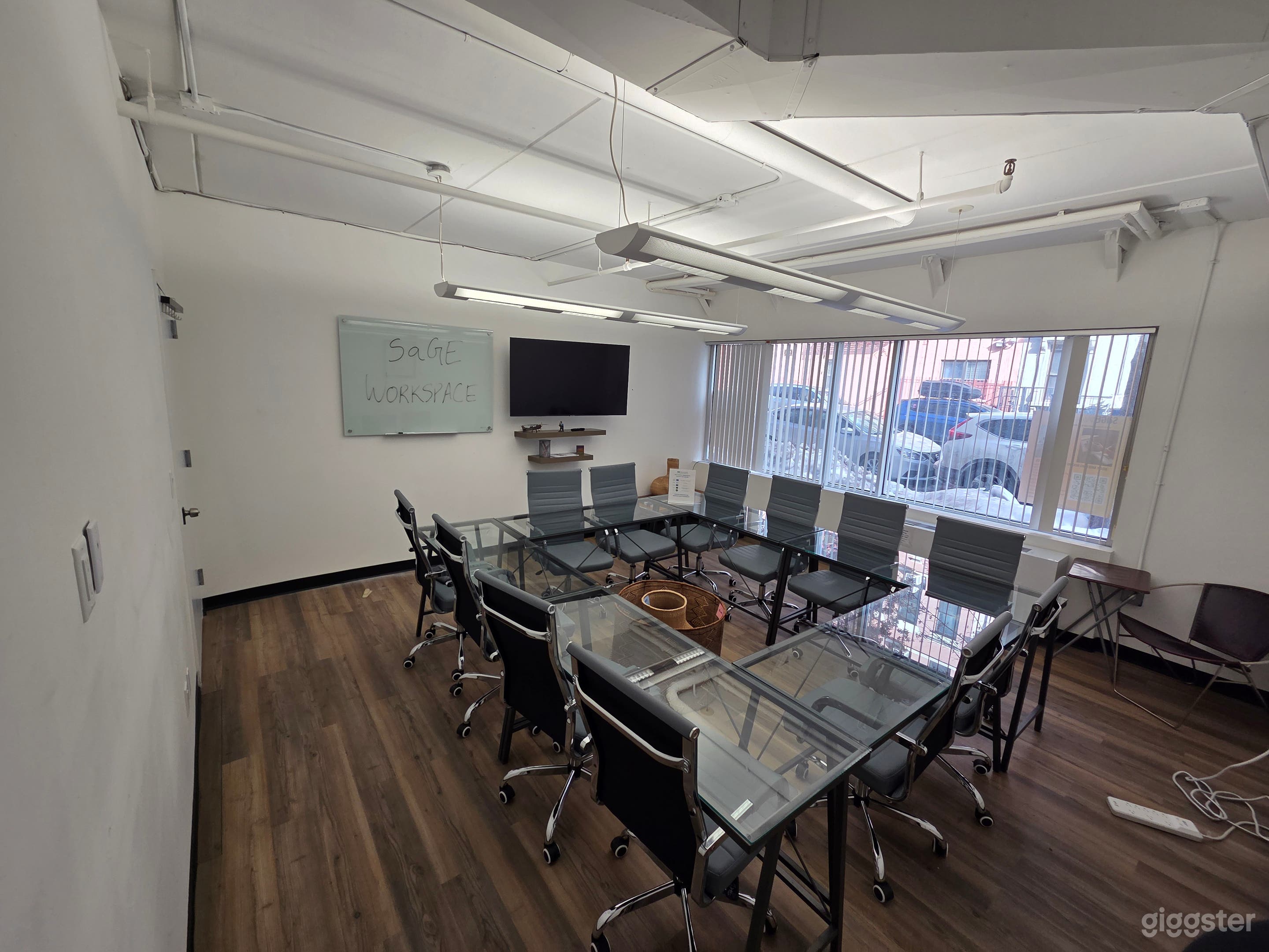 152-C Conference Room in Harlem Photo 4