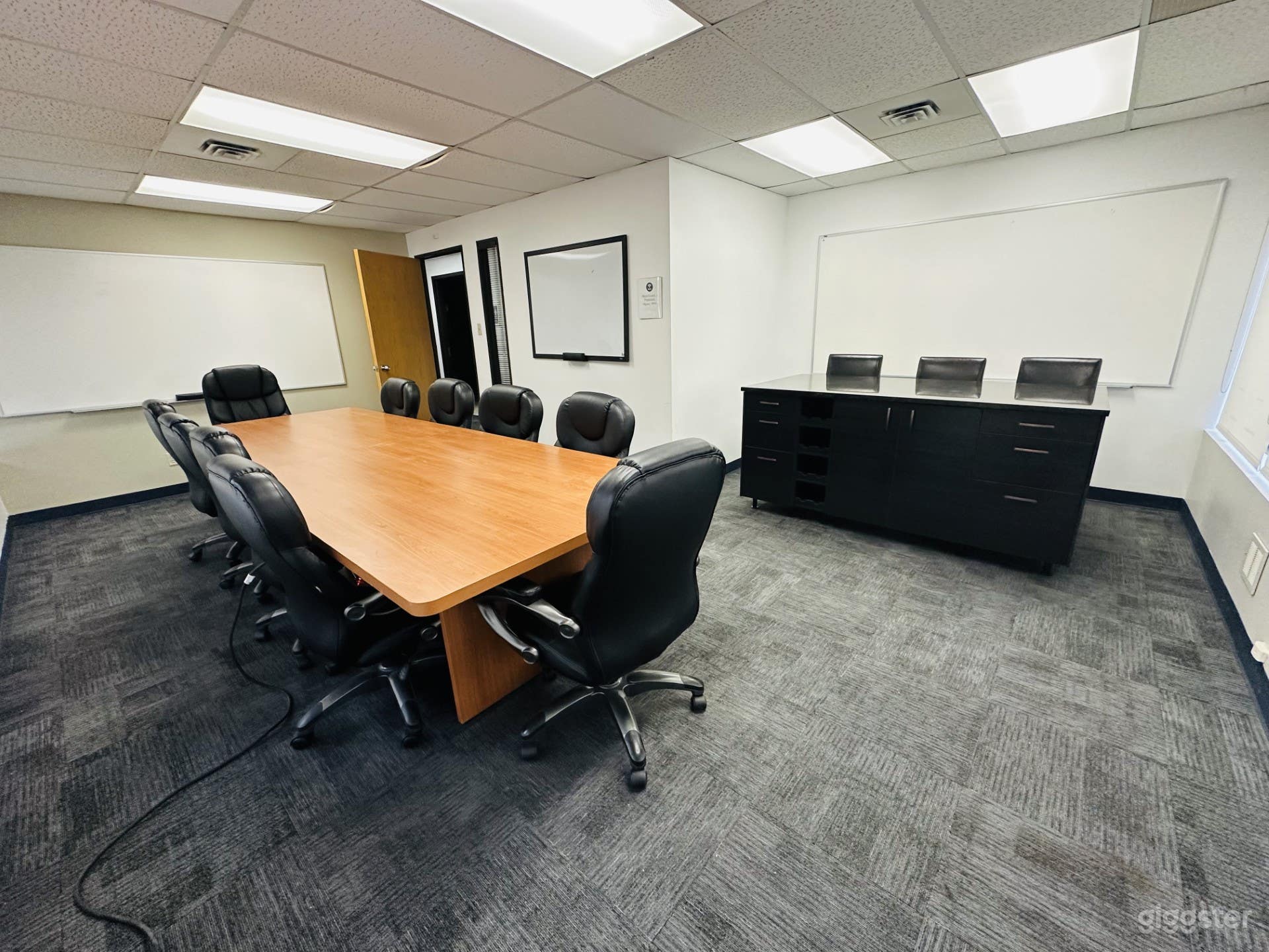 Large Bright Boardroom Rental In Kanata Photo 4