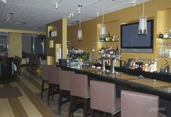 Chic and Elegant Restaurant Dining Area Photo 4