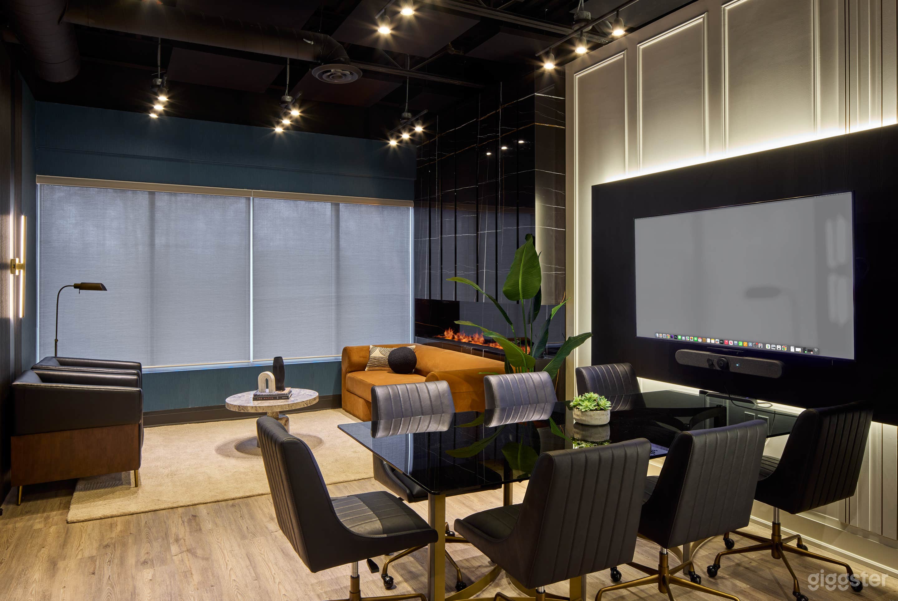 Business Lounge 206 - Premium Private Meeting Room Photo 3