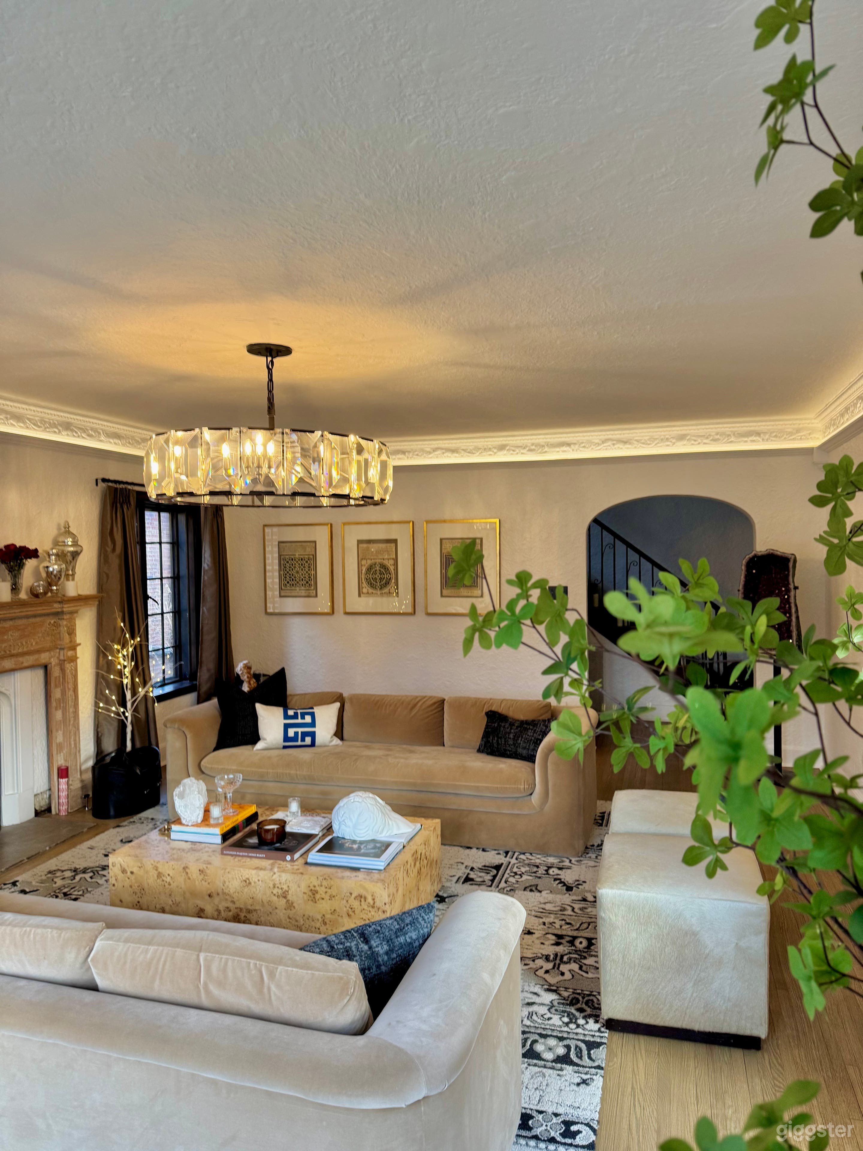 Chateau Detroit Photo 4