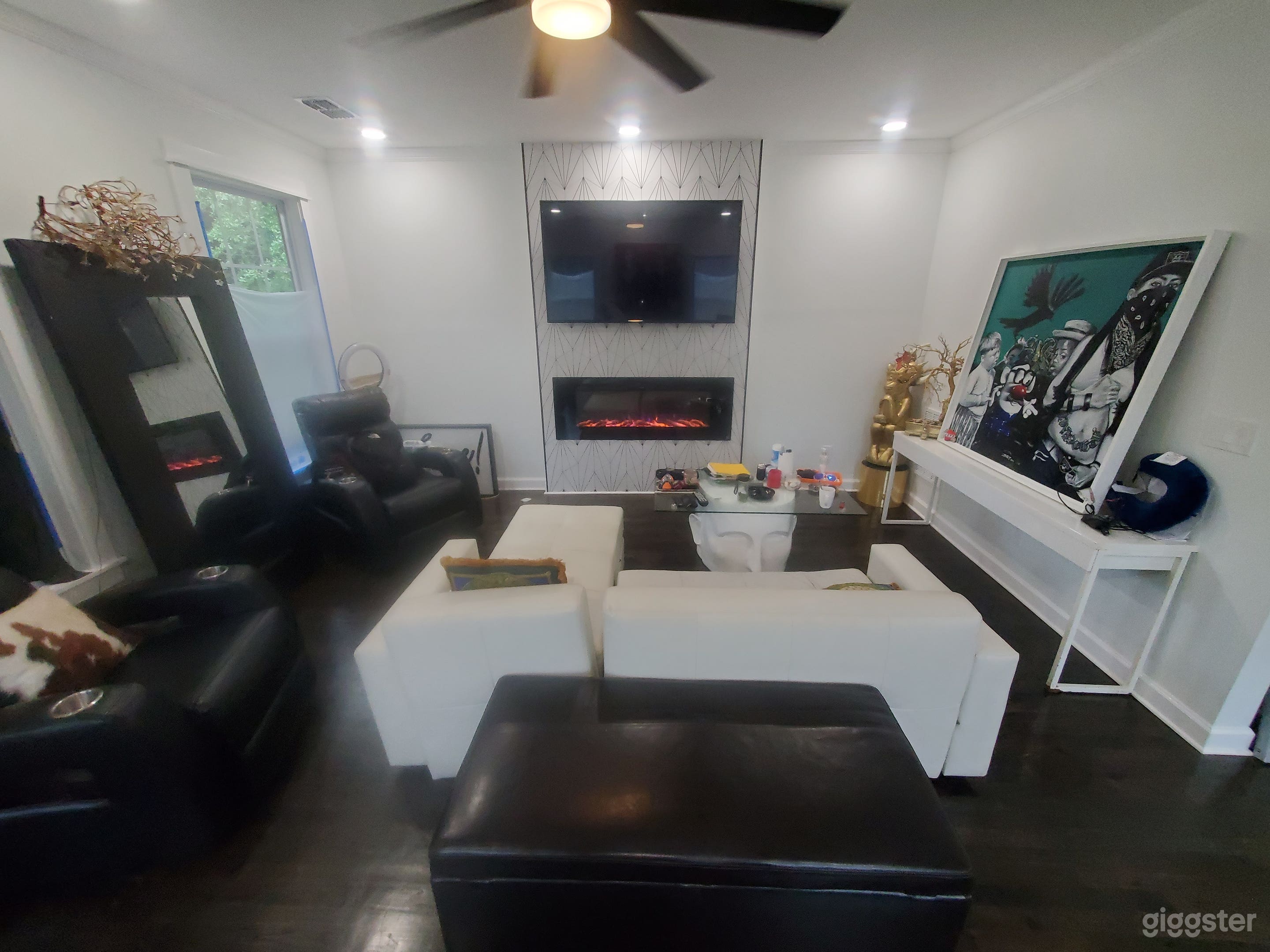 Lovely House in a Hill Photo 4