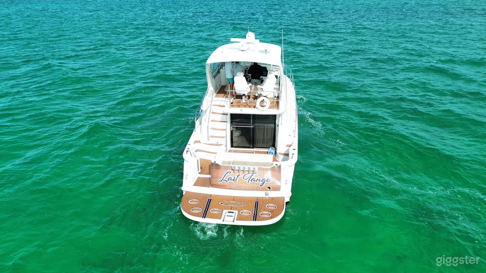 55' SEDAN BRIDGE (L) Yacht Photo 2