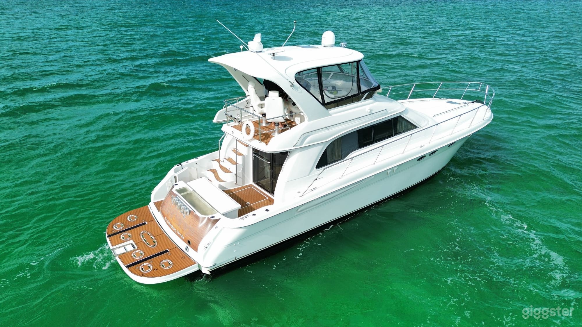 55' SEDAN BRIDGE (L) Yacht Photo 1