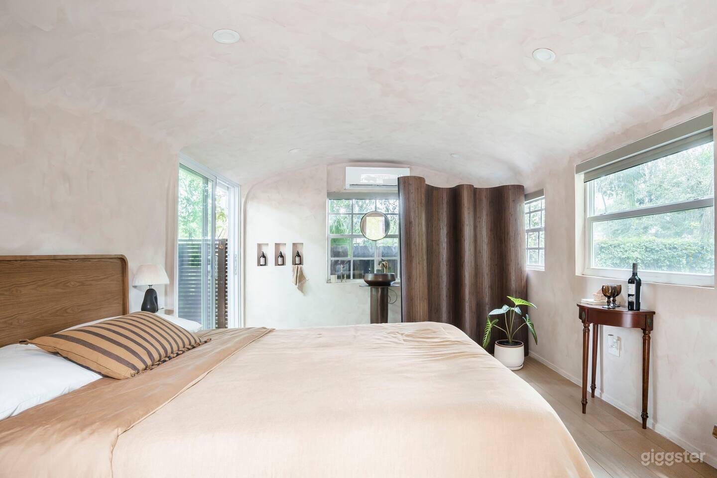 Terra Villeta - @_lumicollection Photo 2