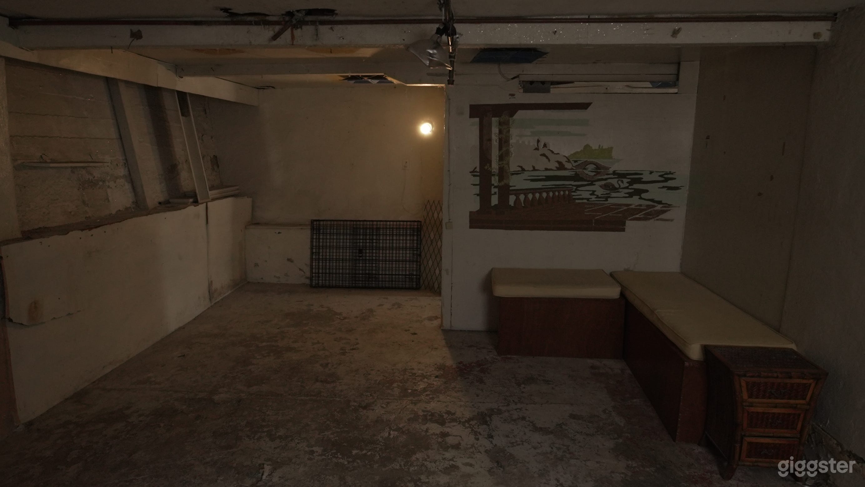Unfinished Basement - Horror, Scary, Haunted, Abandoned, Deserted House