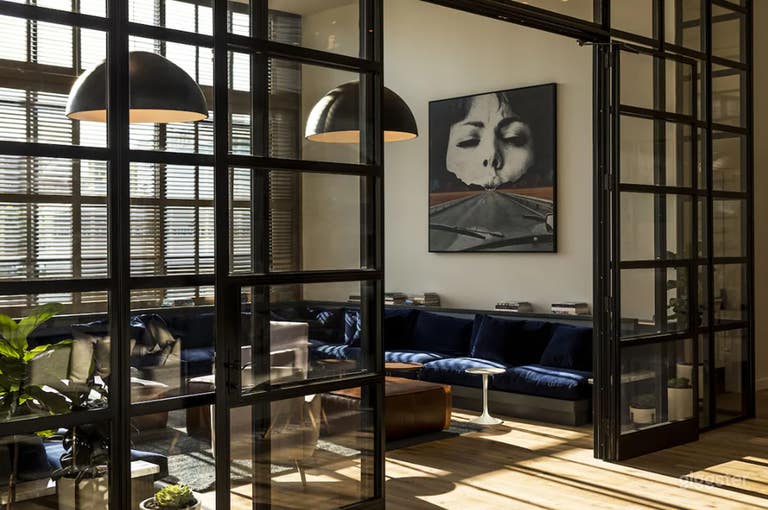  Elegant Private Room 