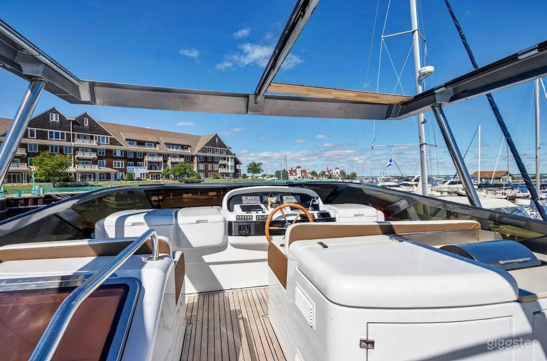 Elizee 85' Azimut Yacht Photo 3