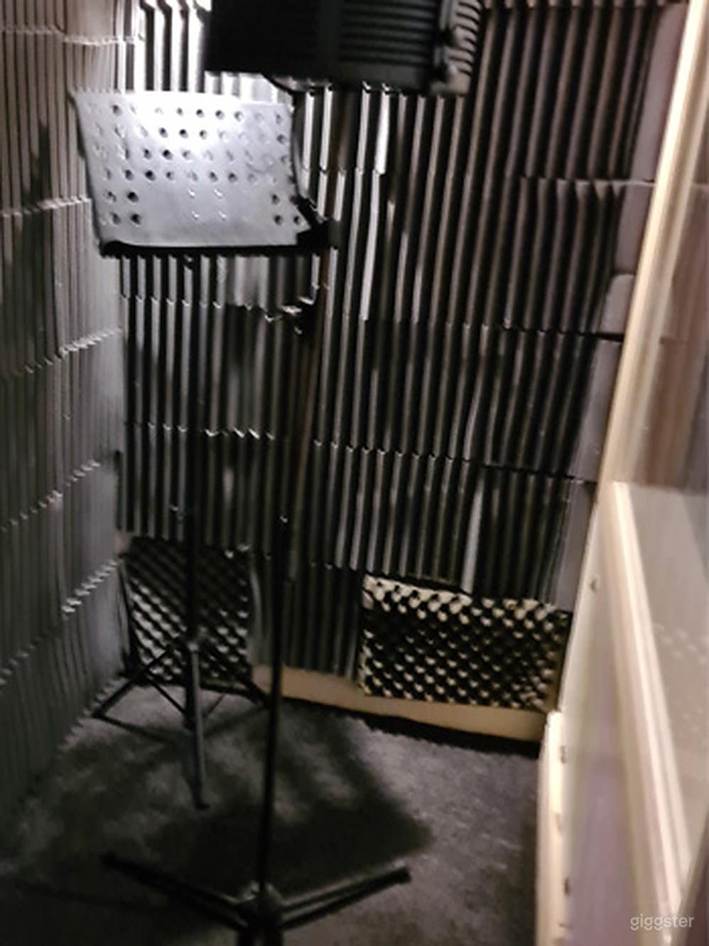 Fantastic Recording studio  Photo 3