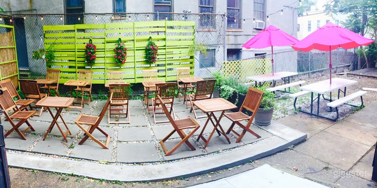  Performance Space With Backyard 