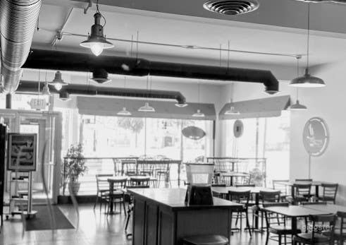 Cozy Cafe and Event Space in Downtown Lima Photo 3