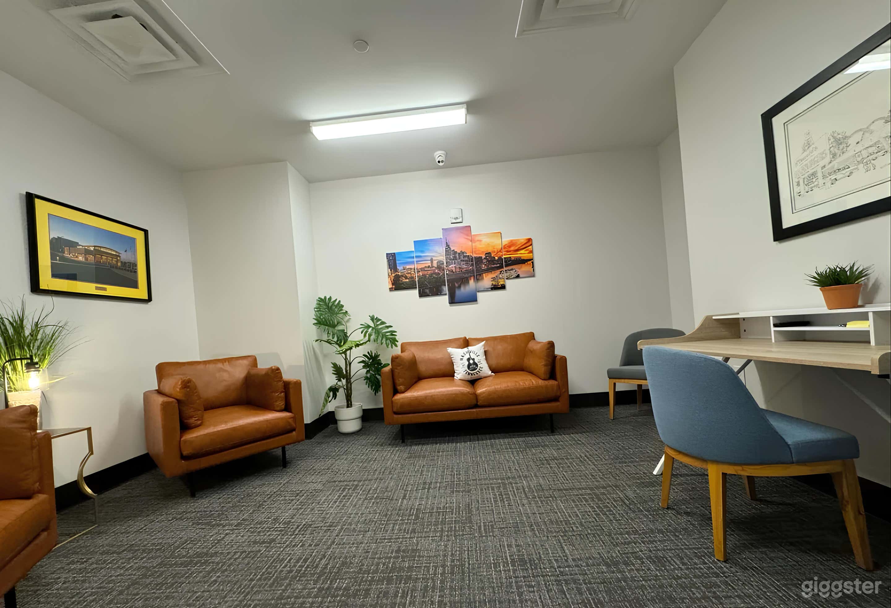 Nashville Themed Podcast / Meeting Room Photo 3