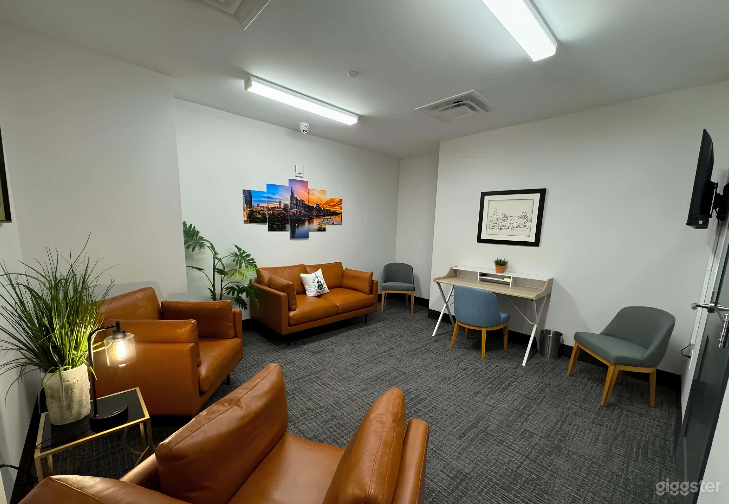 Nashville Themed Podcast / Meeting Room Photo 1