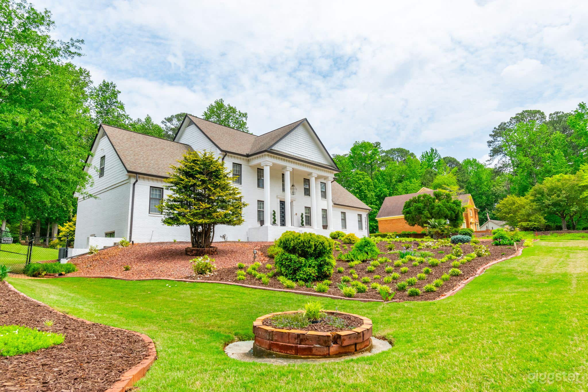 Outdoor Event-Ready Mansion with Massive Backyard Photo 2