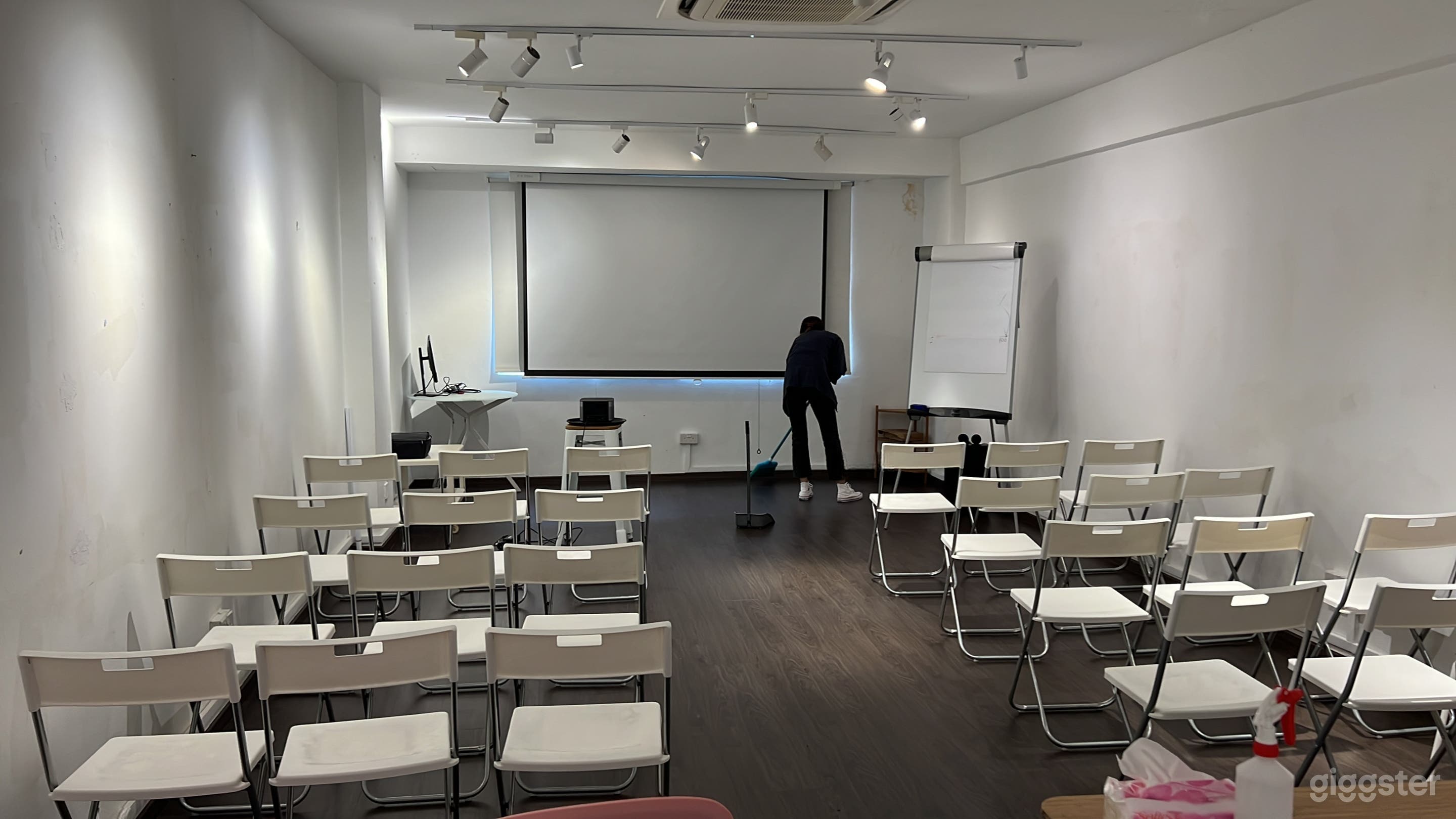 theater seating for seminar setting