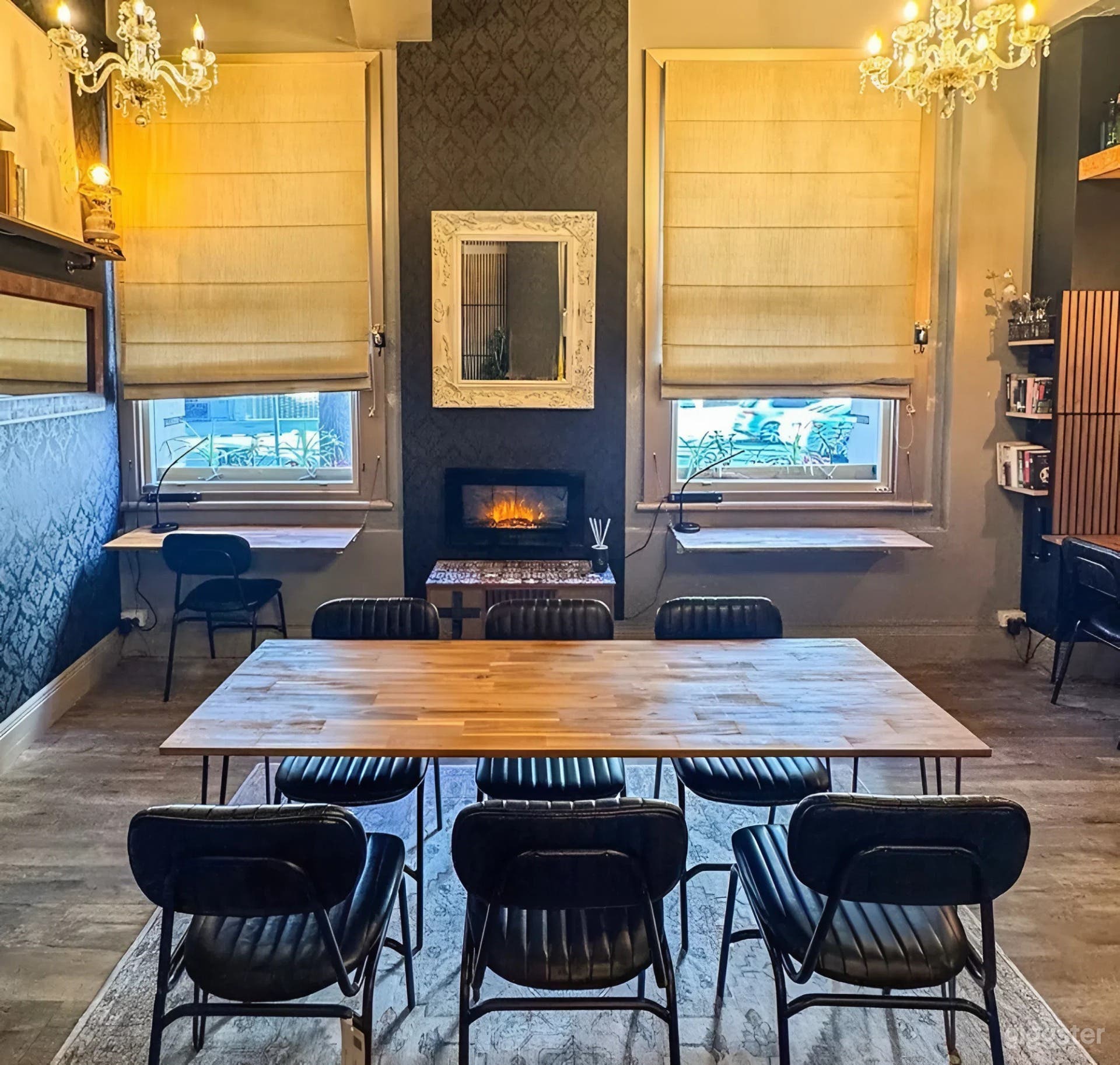 Private Meeting Space – Up to 8 Guests Photo 1
