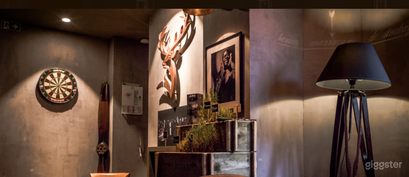 Bar et fumoir classe à Paris Photo 3