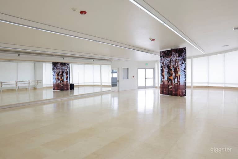  Dance Studio 1 - Maple Floor with Mirrors 