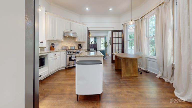  Queen’s Gambit | VaHi Designer Haven 