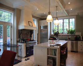  Elegant & upscale home w/wood-paneled rooms 