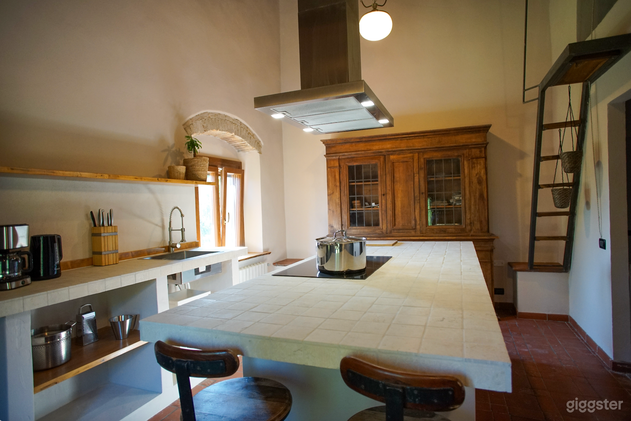 Historical Tuscan Villa with swimming pool Photo 4