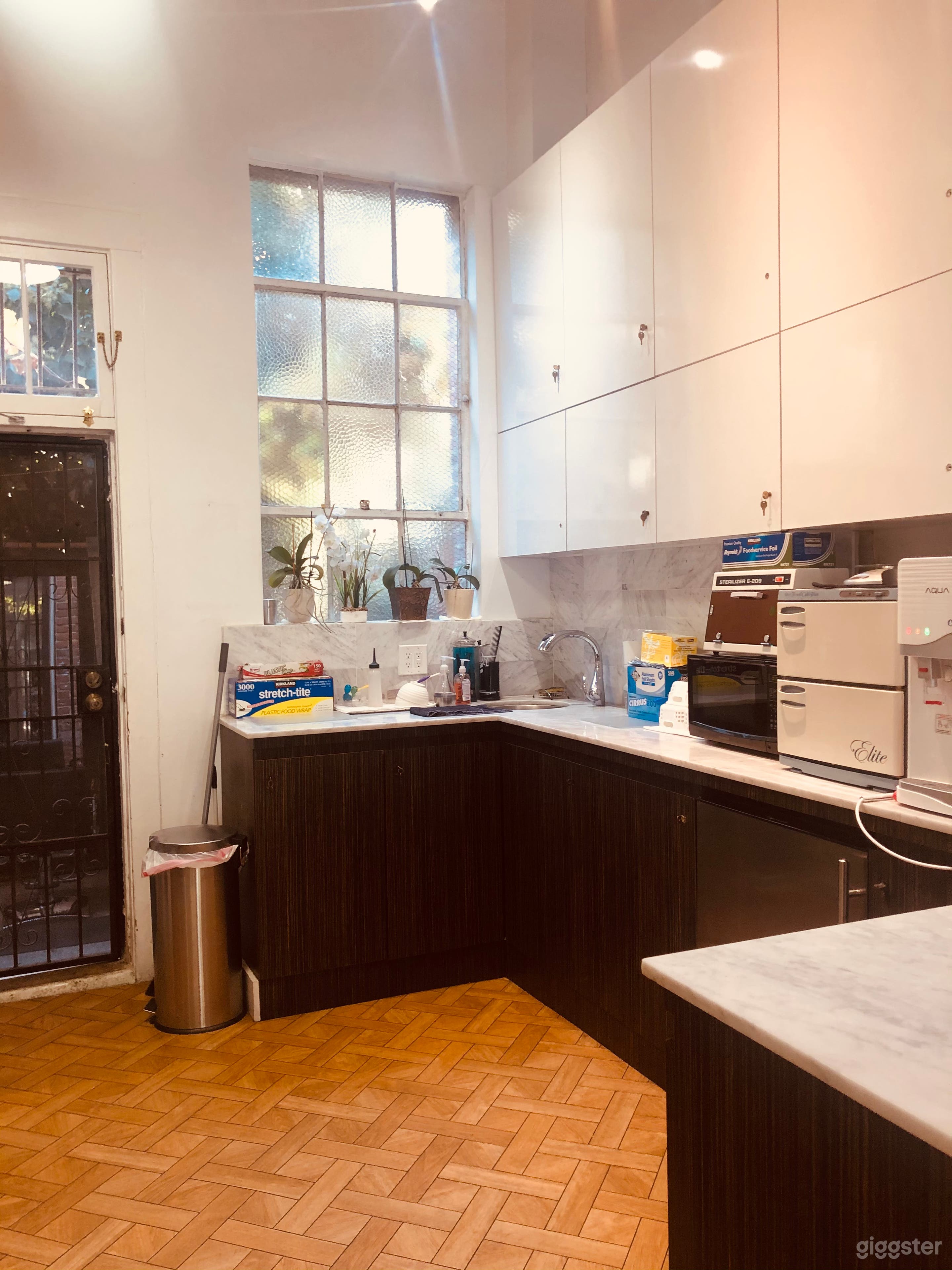 West Hollywood Salon Photo 3