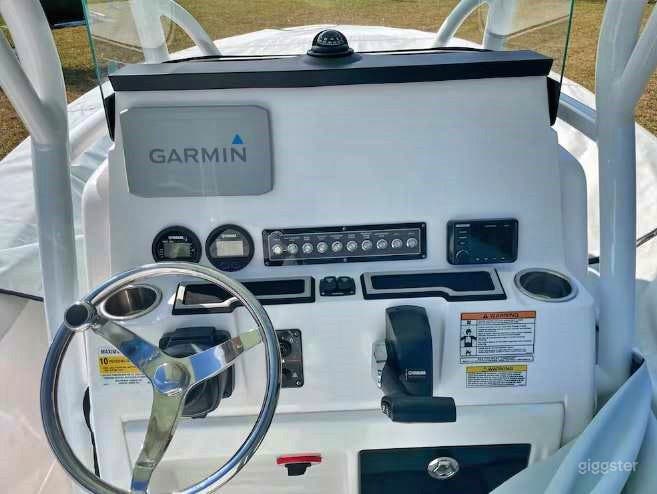 High-Powered, Fast Private Boat Photo 4