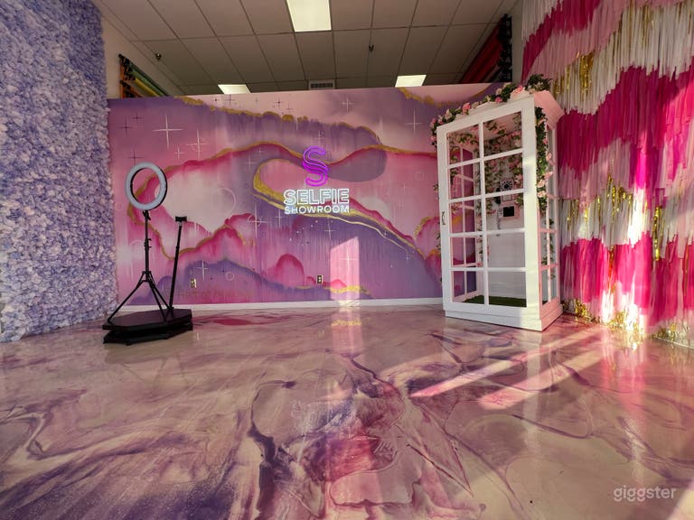  An Interactive Showroom For Private Photoshoots 