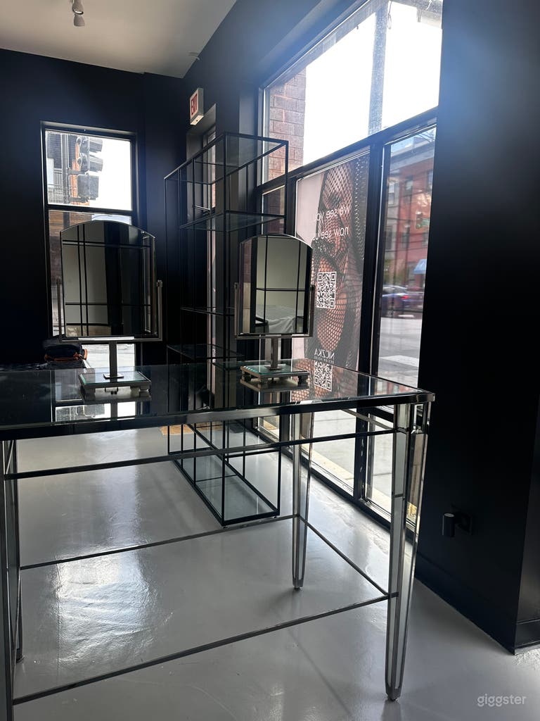  Spazio Retail e Creativo Elevato 