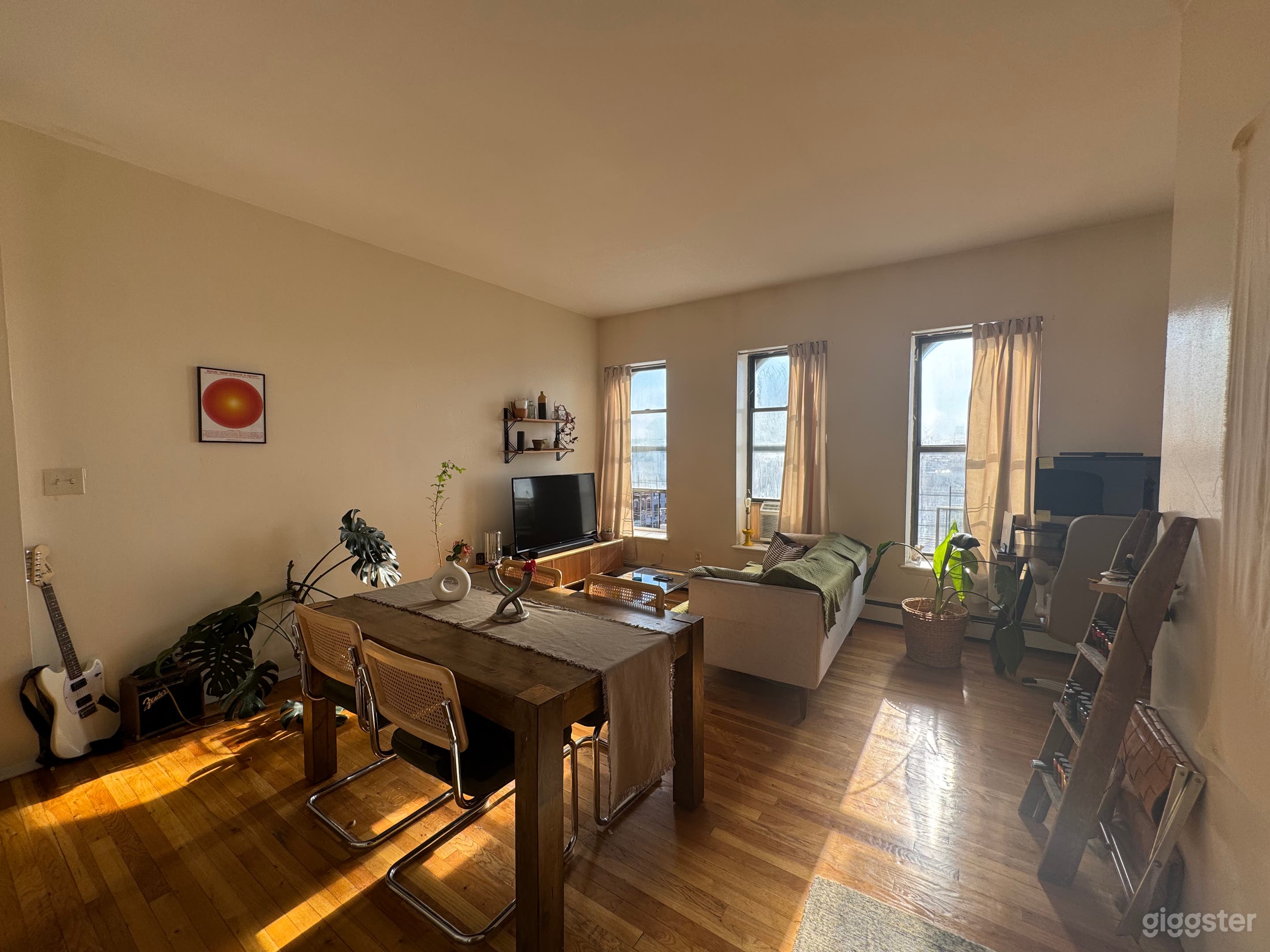 Cosy BK Artist Loft with Lots of Natural Light Photo 2