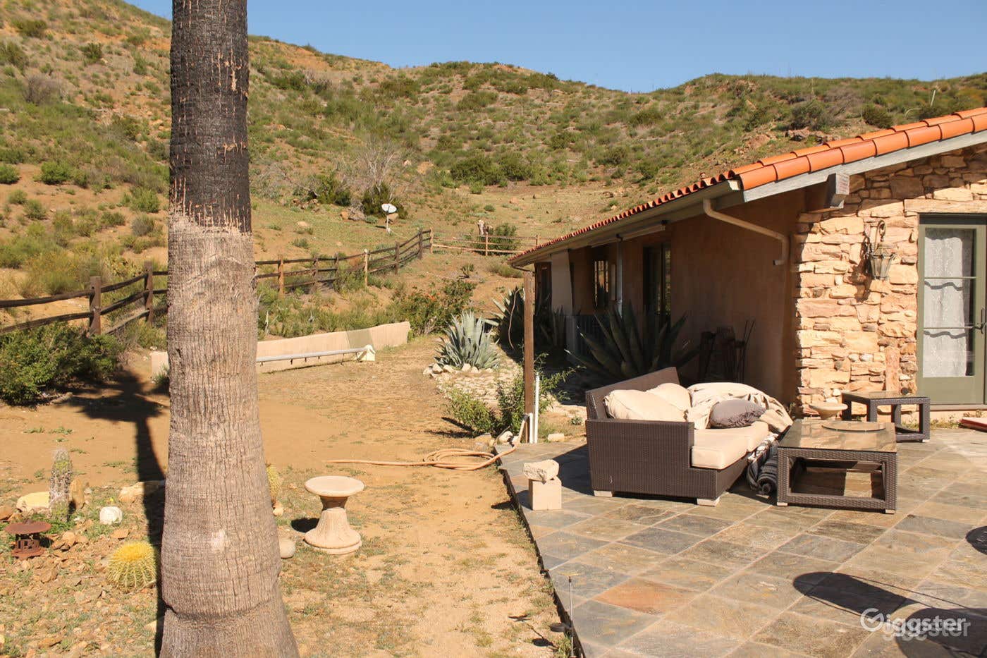 Ranch Pool Rental in Malibu Hills Photo 4