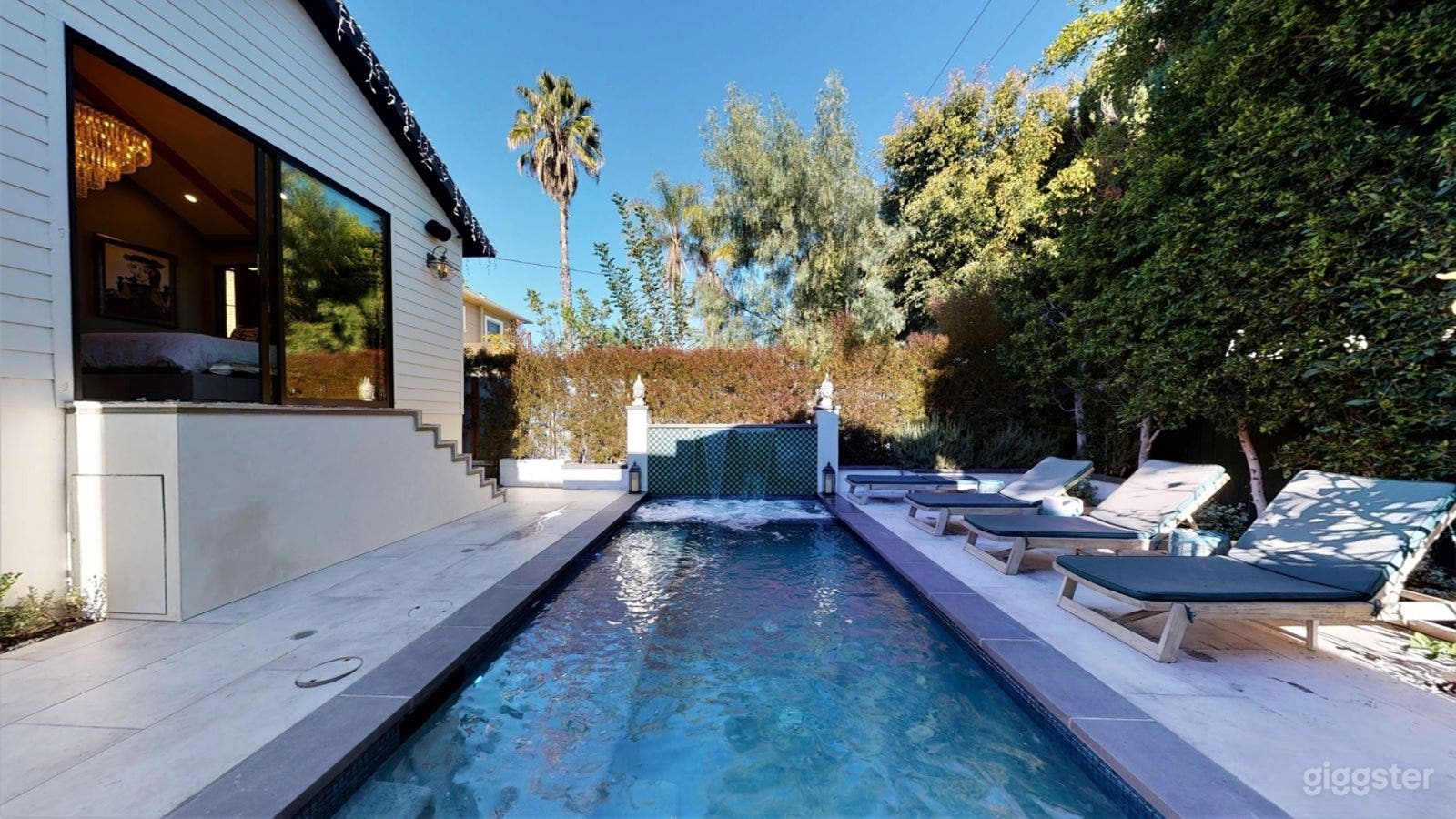 Private Backyard Escape in the Heart of the City Photo 1