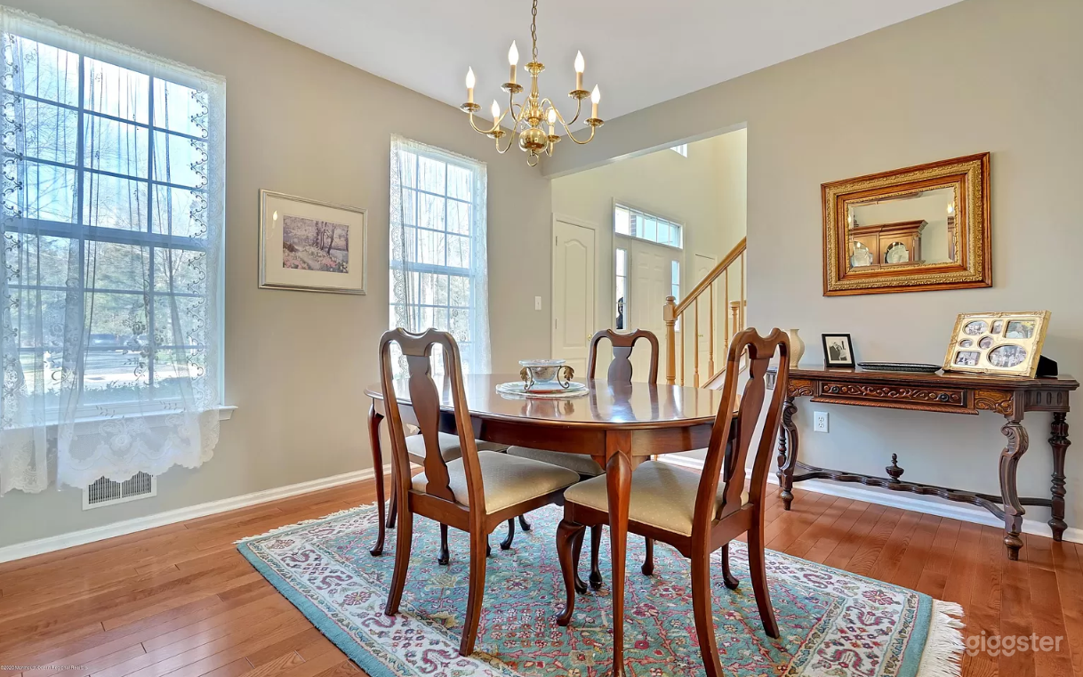 Authentic antique Italian master bedroom Photo 3