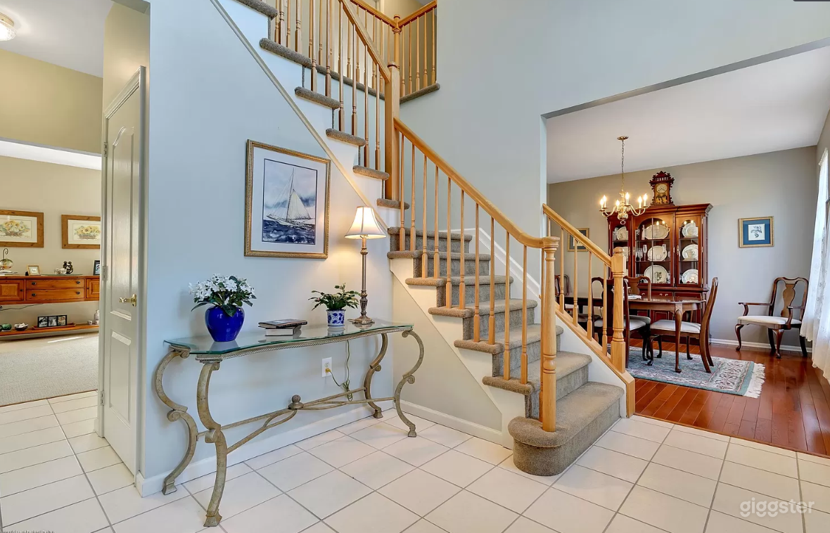 Authentic antique Italian master bedroom Photo 2