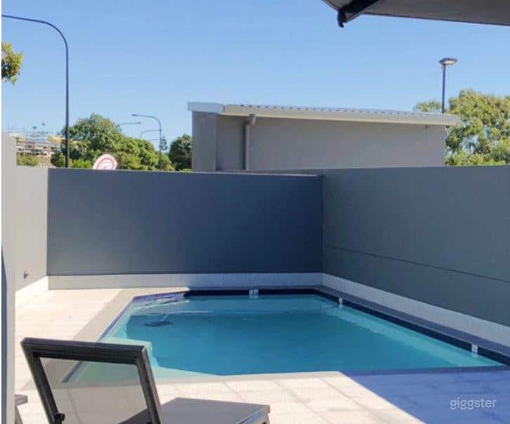 Great Outdoor Pool and Spot on the Sun Lounge Photo 3